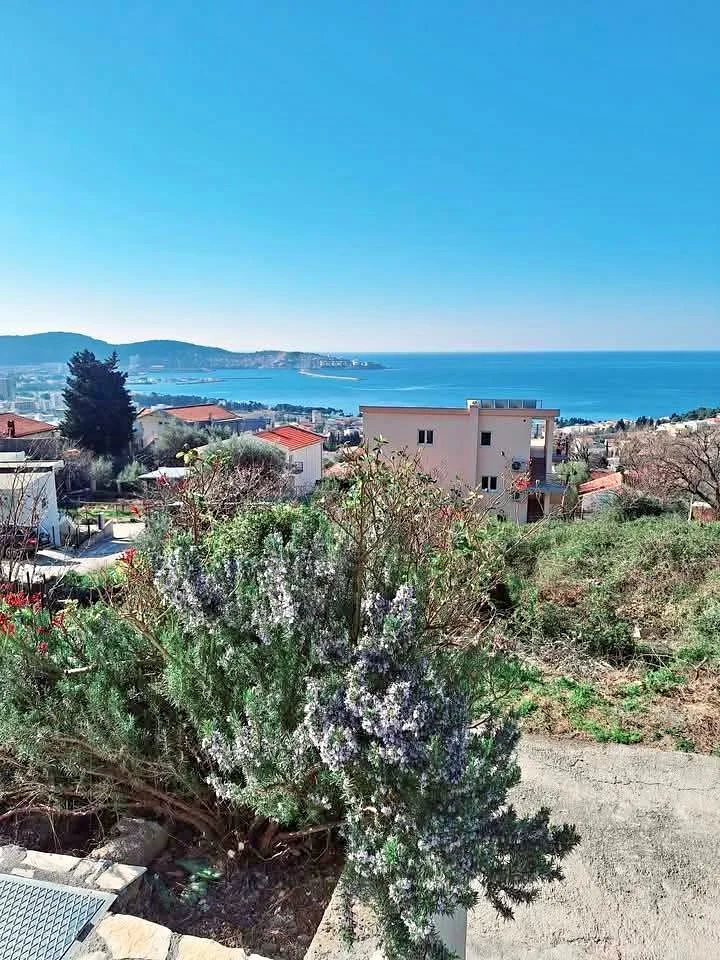 Bar city'de satılık villa