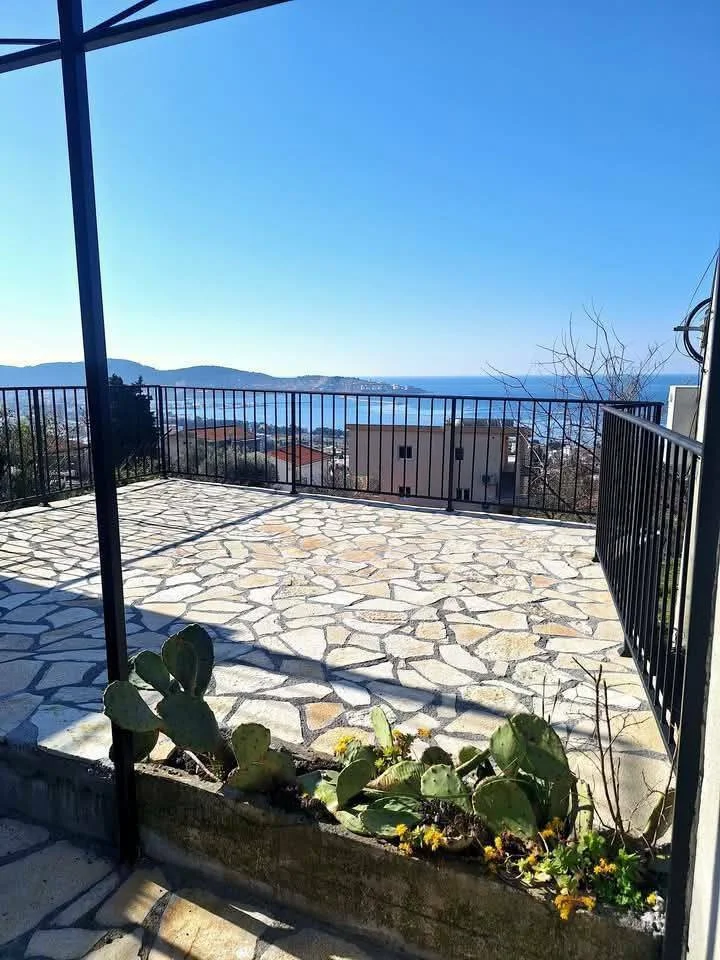 Bar city'de satılık villa