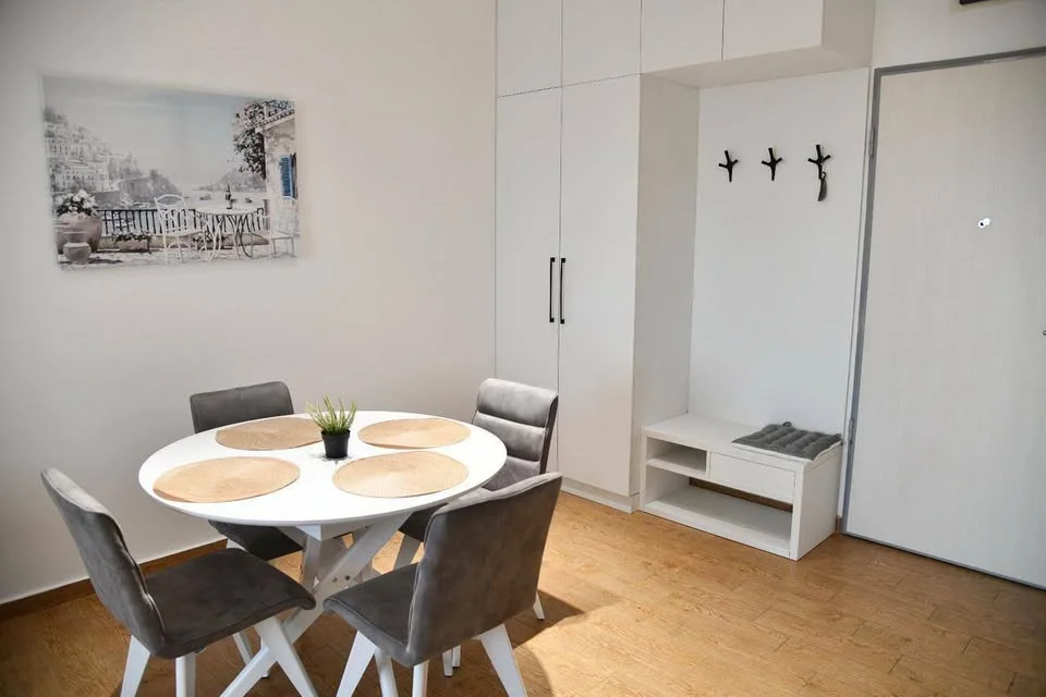 Beciçi de konforlu Geniş 1 + 1 satılık daire