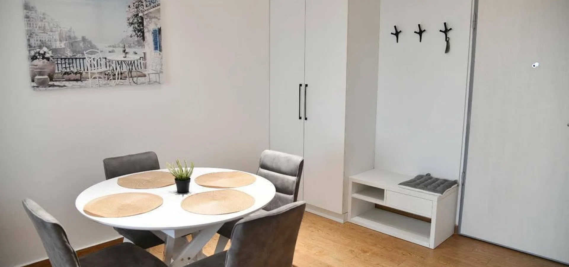 Beciçi de konforlu Geniş 1 + 1 satılık daire