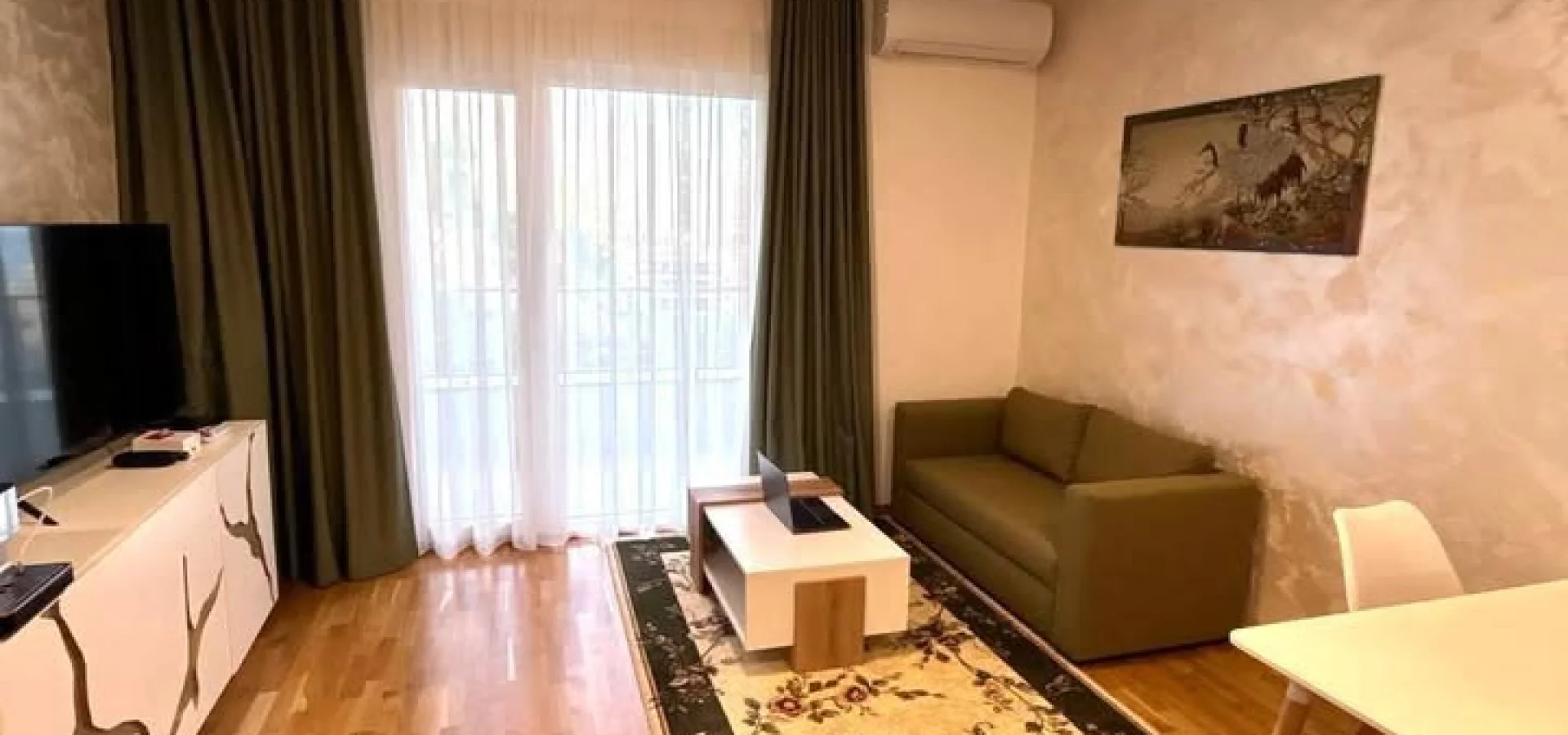 Beciçi de 1 + 1 satılık daire