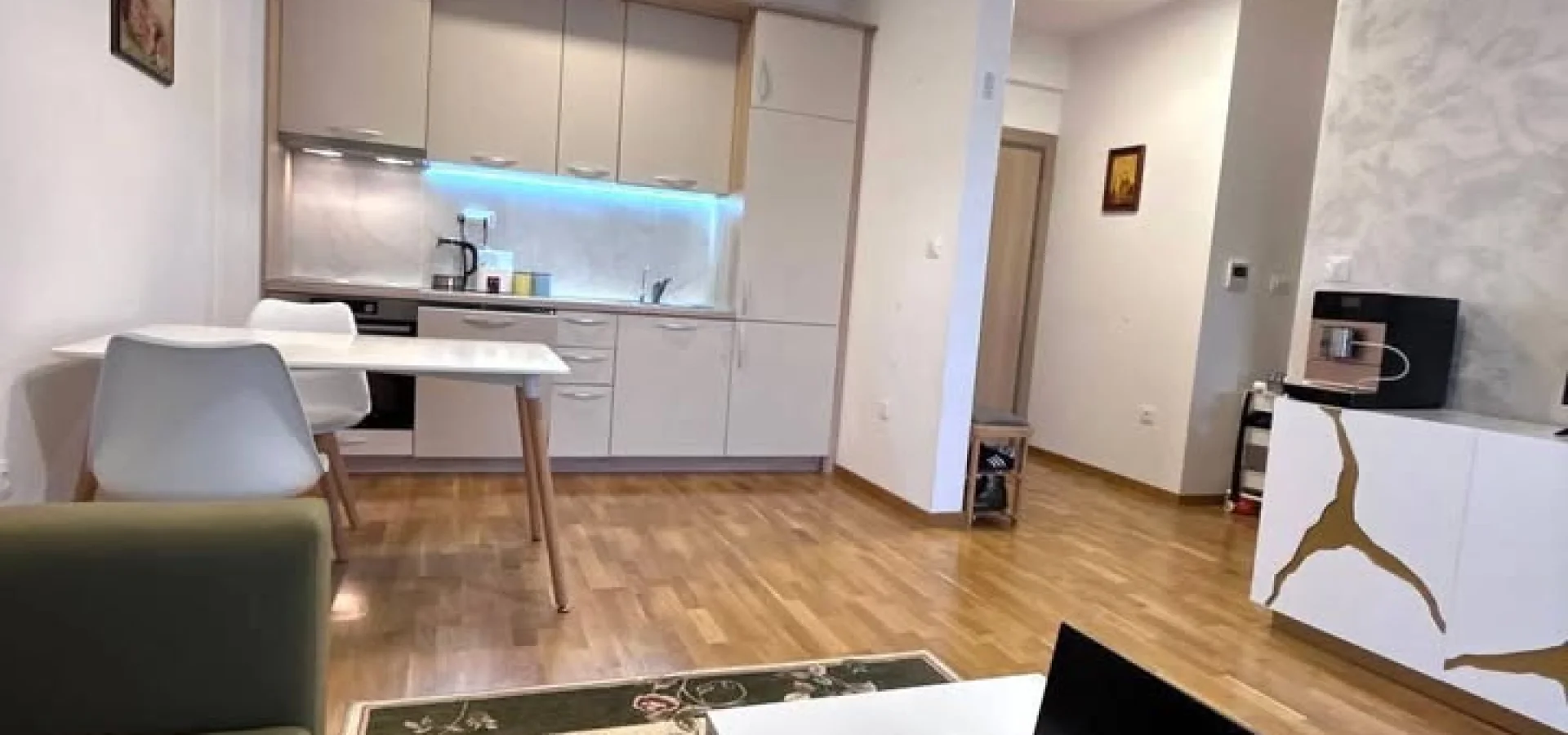 Beciçi de 1 + 1 satılık daire