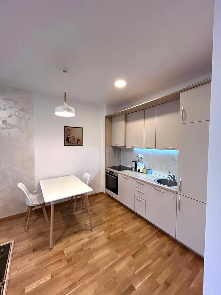 Beciçi de 1 + 1 satılık daire