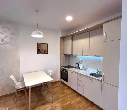 Beciçi de 1 + 1 satılık daire