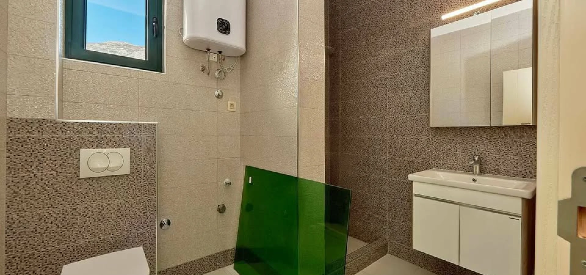 Beciçi de muhteşem deniz manzaralı 2 + 1 satılık daire