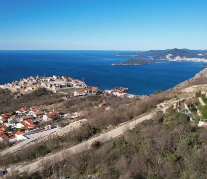 Blizikuce de imarlı villa arsası deniz manzaralı