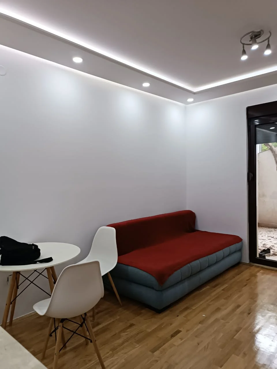 Budva'da satılık stüdyo daire